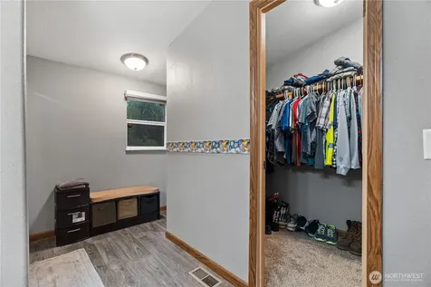 15450 Diaz Place SW Port Orchard WA 98367