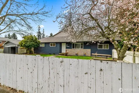 8526 8th Avenue W Everett WA 98204