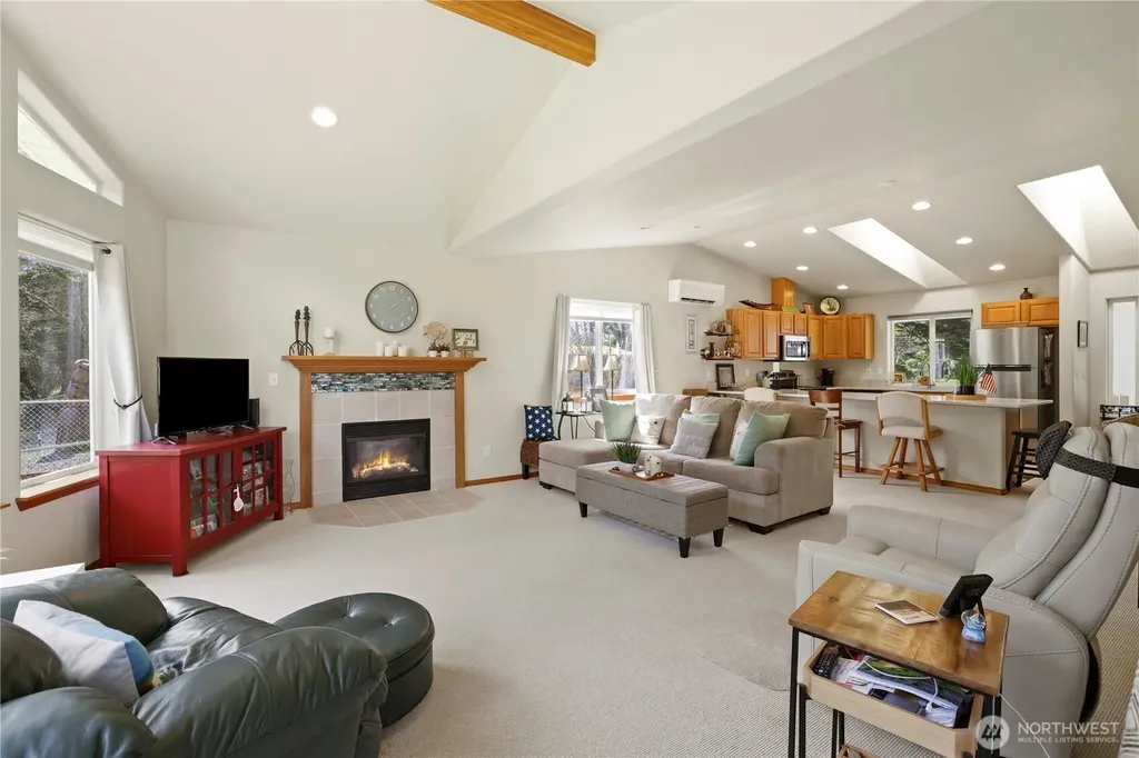 160 Dolphin Avenue NE Ocean Shores WA 98569