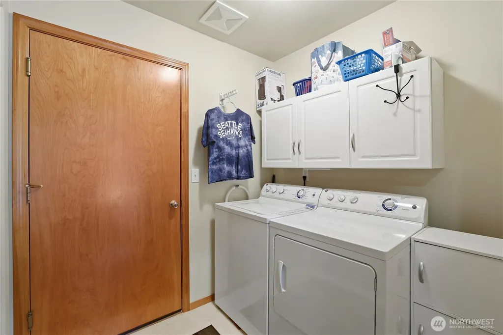 160 Dolphin Avenue NE Ocean Shores WA 98569