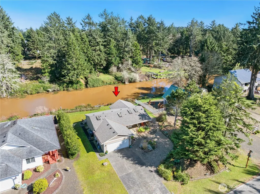 160 Dolphin Avenue NE Ocean Shores WA 98569