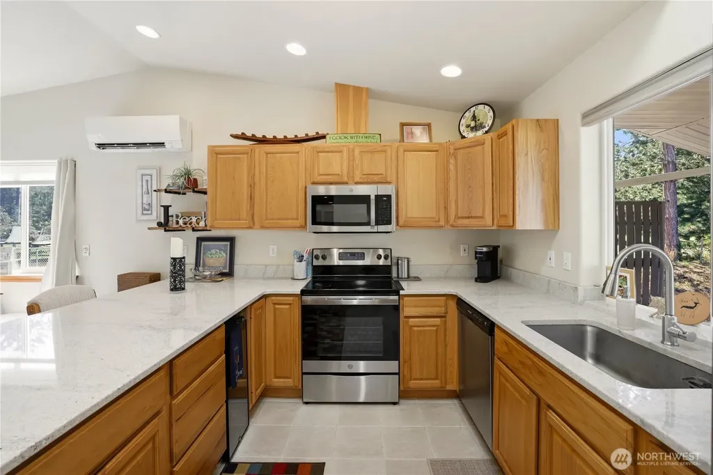 160 Dolphin Avenue NE Ocean Shores WA 98569