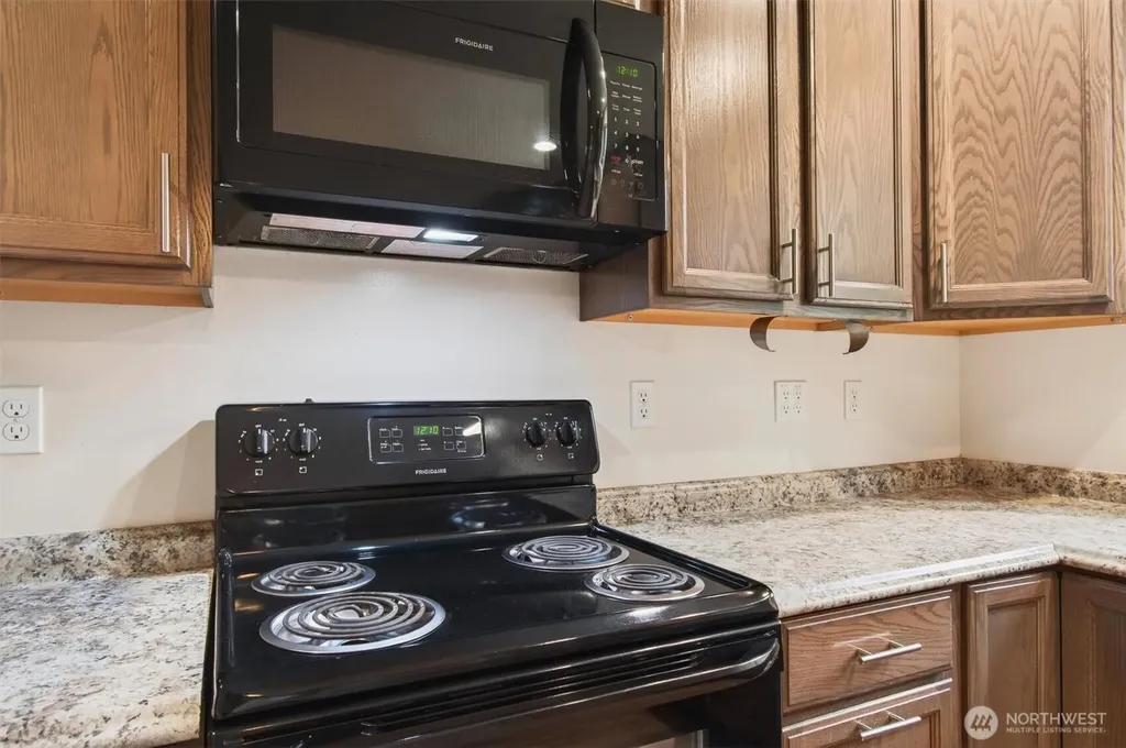 2926 37th Avenue Longview WA 98632