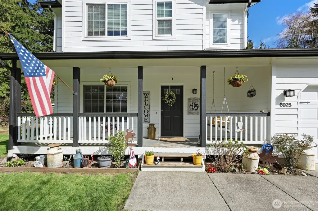 6925 E Filmore Street Port Orchard WA 98366