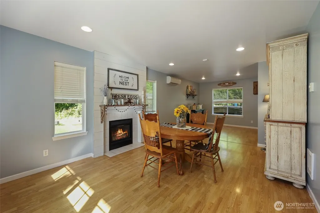 6925 E Filmore Street Port Orchard WA 98366