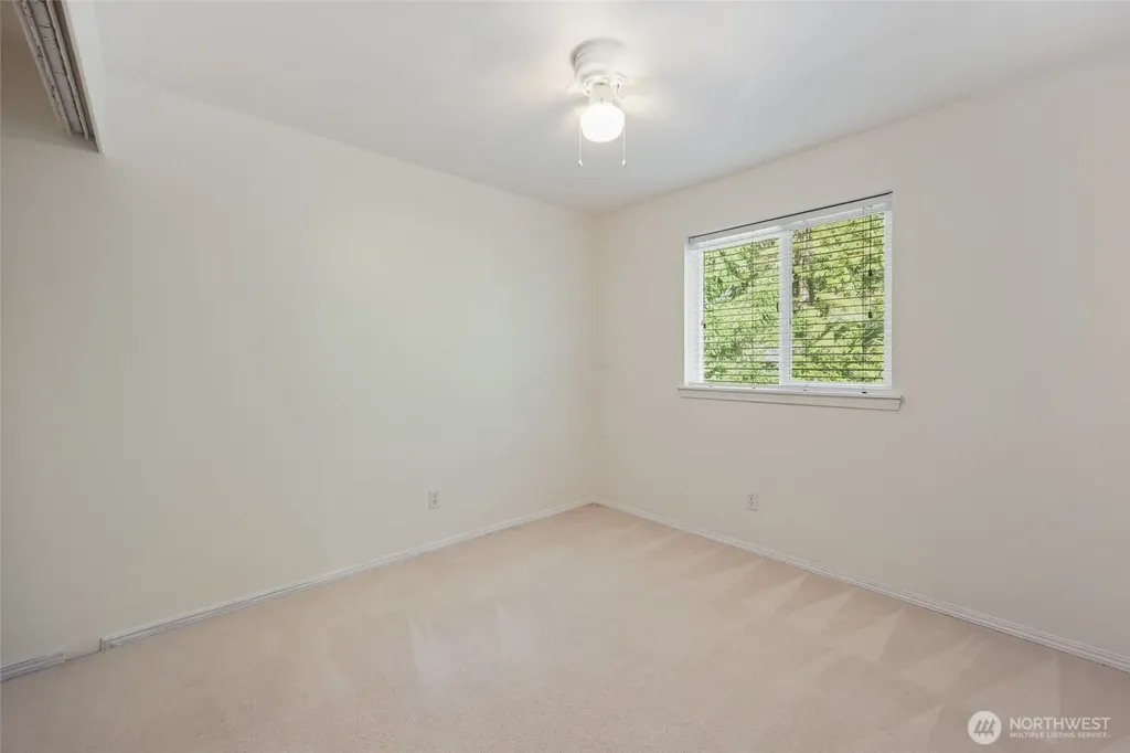 6925 E Filmore Street Port Orchard WA 98366