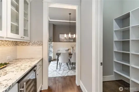 3232 112th Avenue SE Bellevue WA 98004