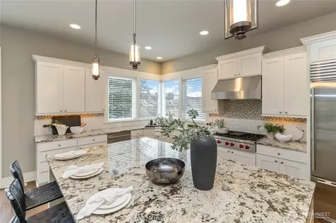 3232 112th Avenue SE Bellevue WA 98004