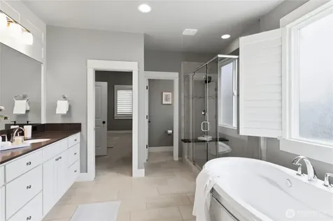 3232 112th Avenue SE Bellevue WA 98004