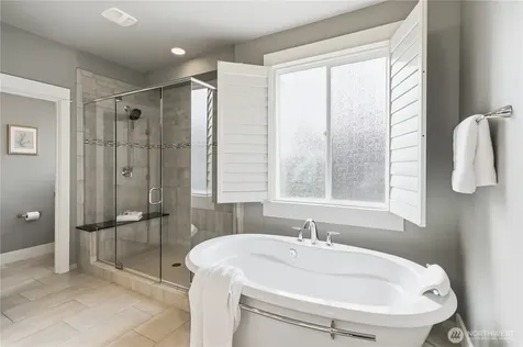 3232 112th Avenue SE Bellevue WA 98004