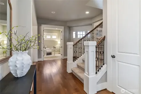 3232 112th Avenue SE Bellevue WA 98004