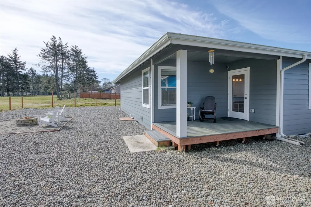 300 Octopus Avenue NE Ocean Shores WA 98569