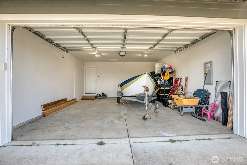 300 Octopus Avenue NE Ocean Shores WA 98569