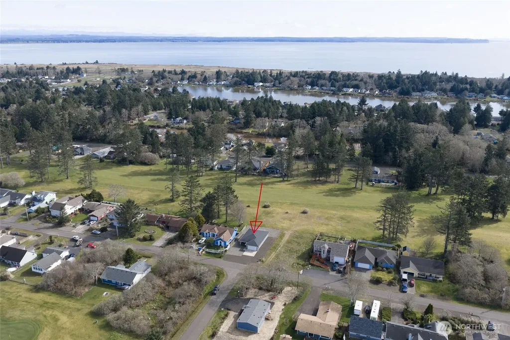 300 Octopus Avenue NE Ocean Shores WA 98569