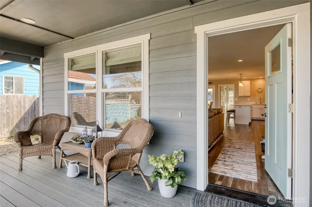 300 Octopus Avenue NE Ocean Shores WA 98569
