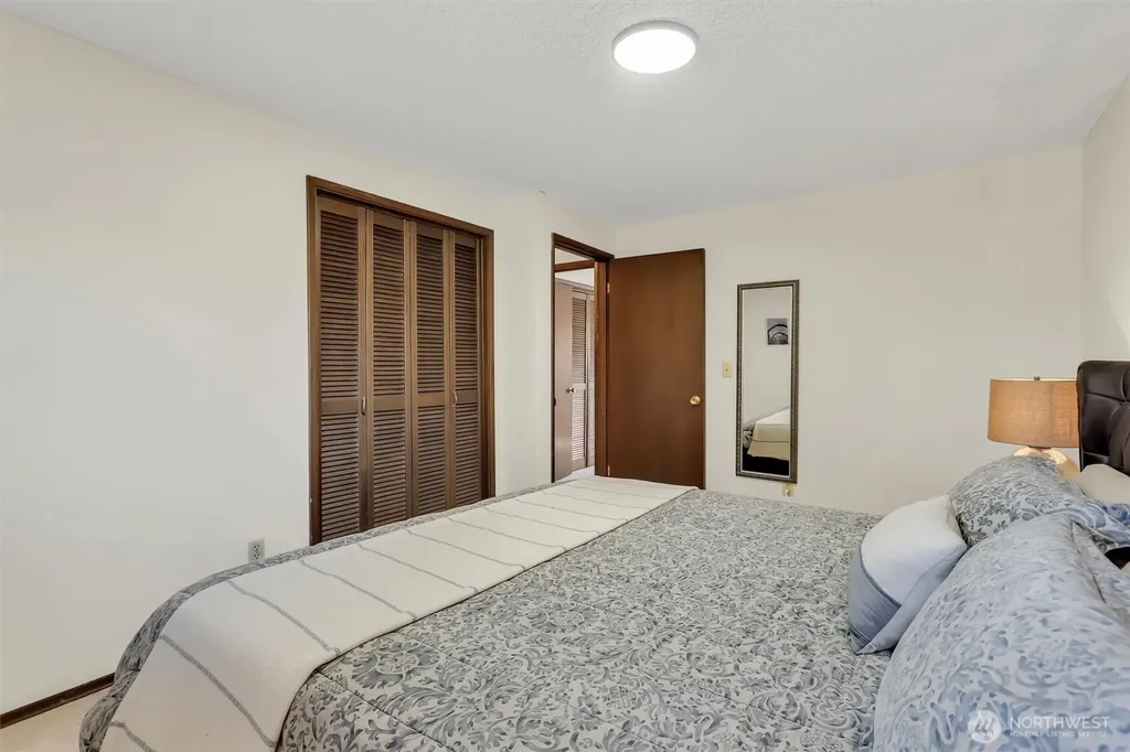 14005 20th Place W Lynnwood WA 98087