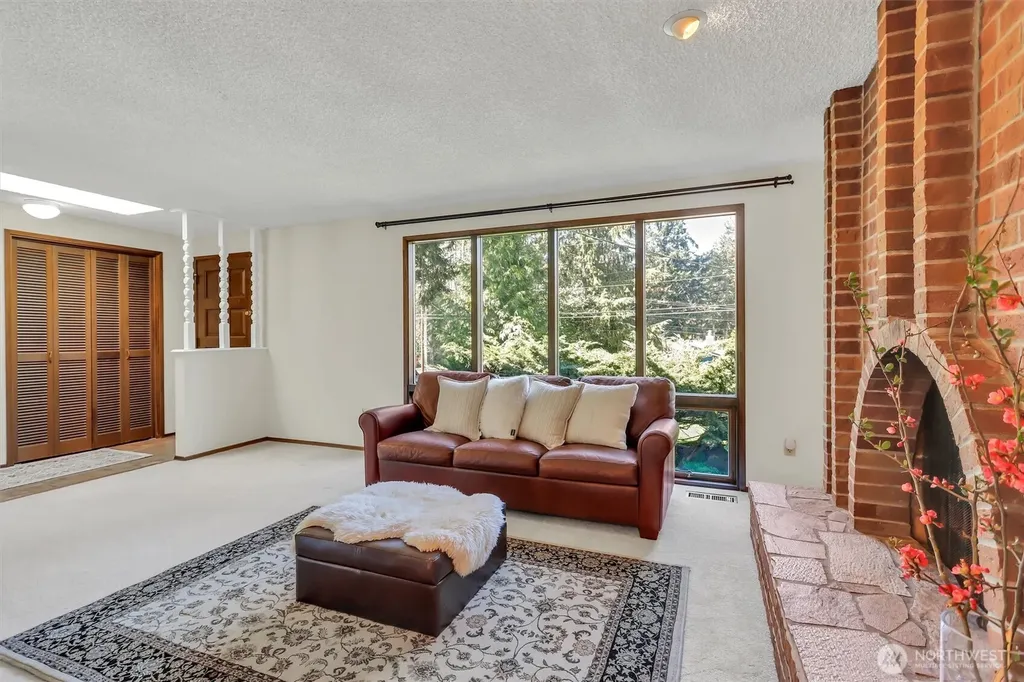 14005 20th Place W Lynnwood WA 98087