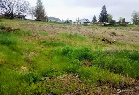 222 Kenwood Street Omak WA 98841