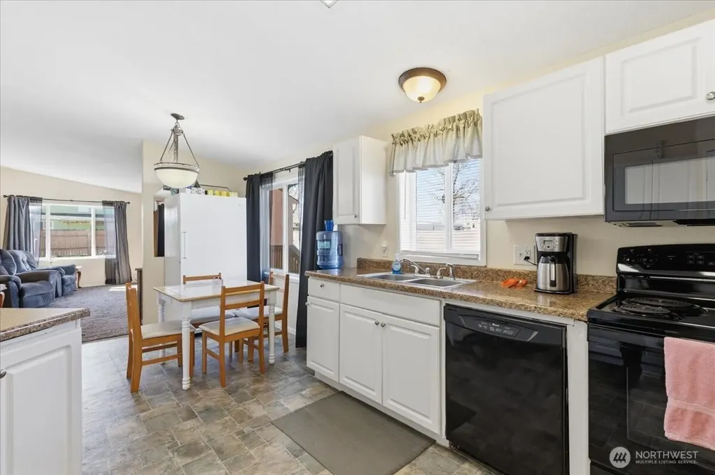 153 NW Quincy Place Soap Lake WA 98851
