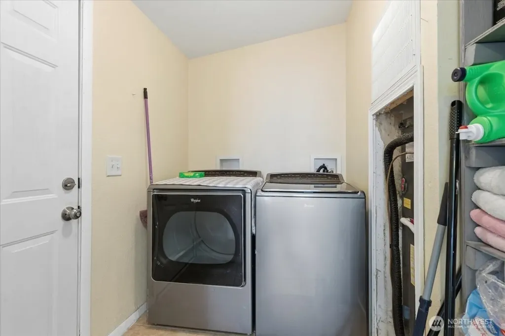 153 NW Quincy Place Soap Lake WA 98851