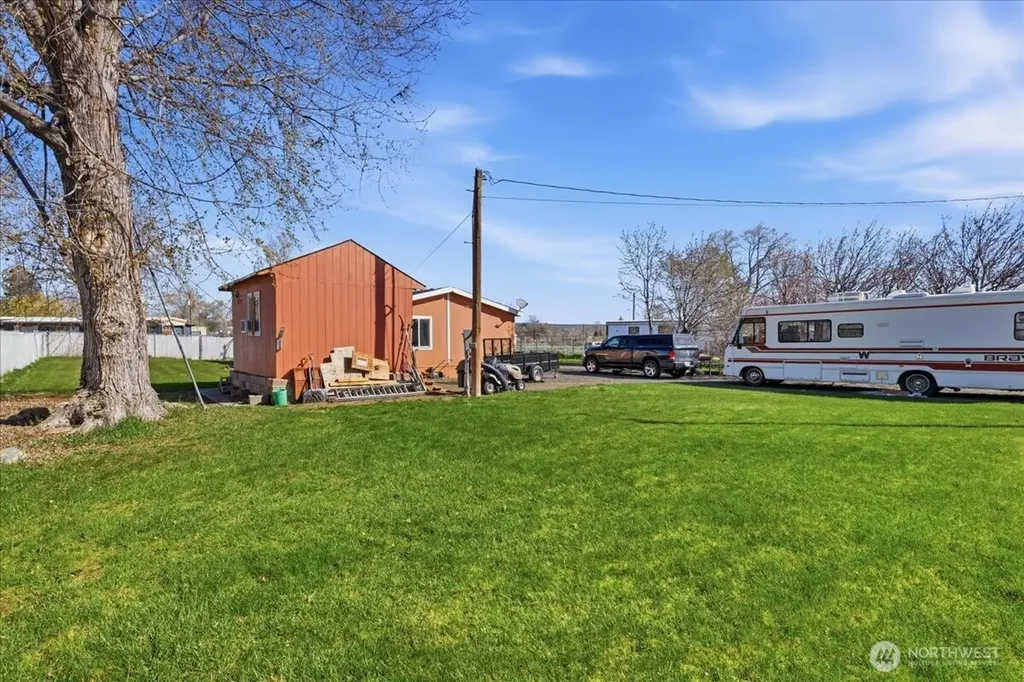 153 NW Quincy Place Soap Lake WA 98851