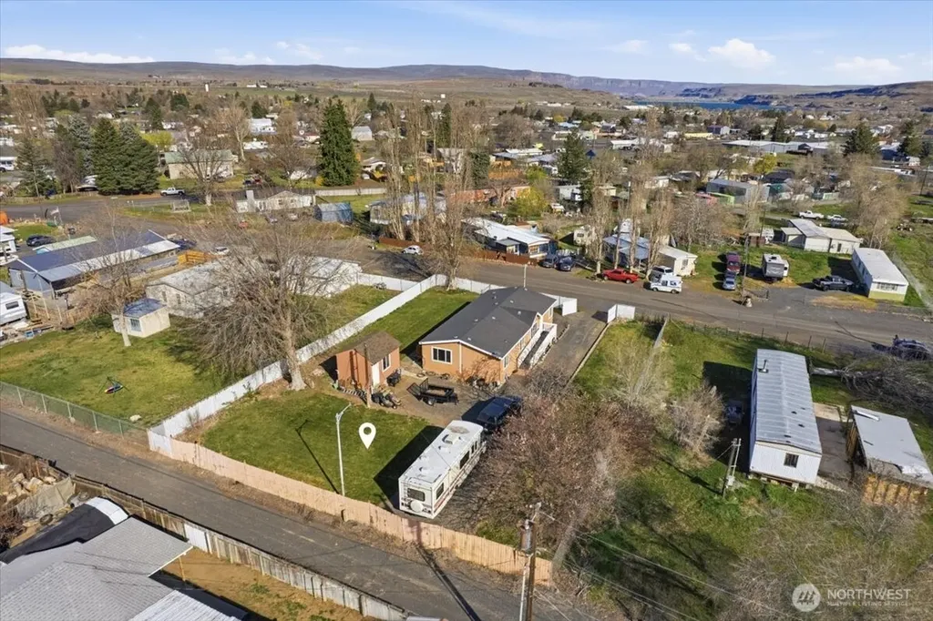 153 NW Quincy Place Soap Lake WA 98851
