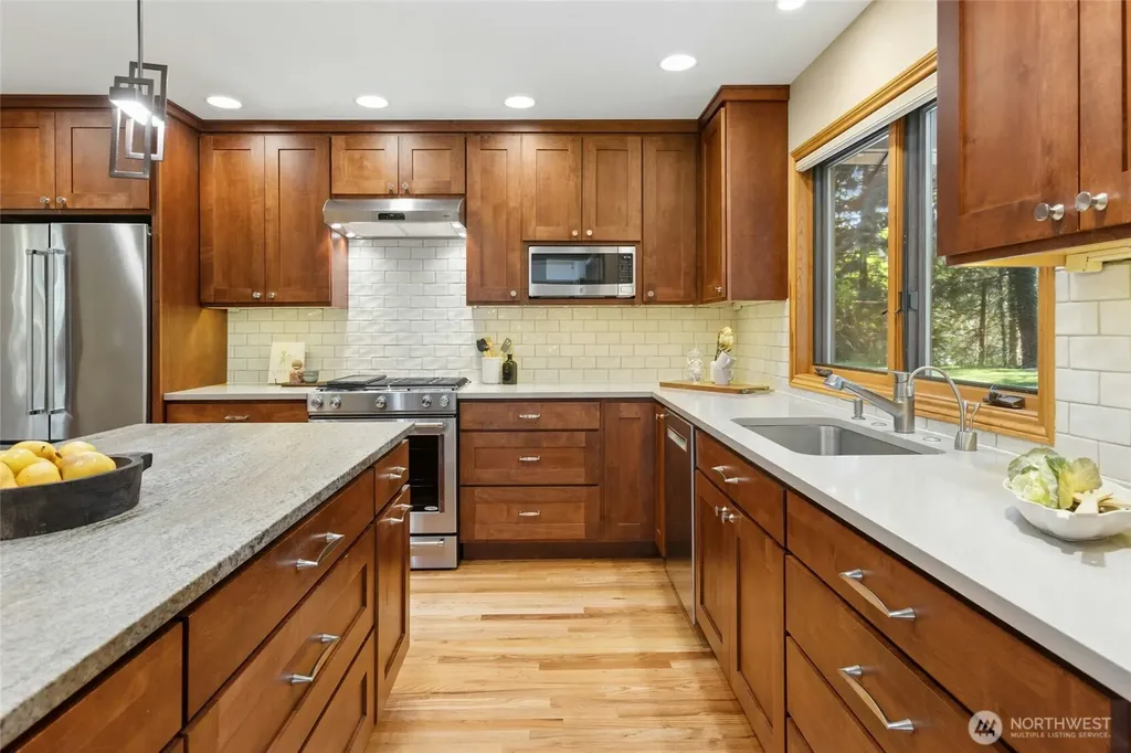 17812 NE 154th Street Woodinville WA 98072