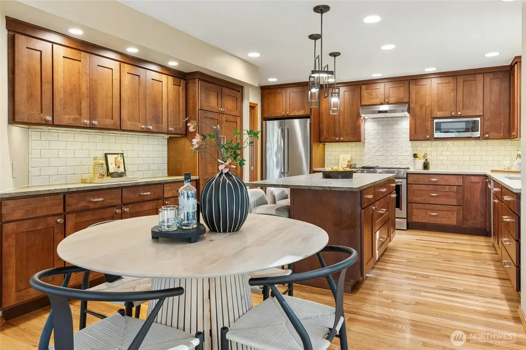 17812 NE 154th Street Woodinville WA 98072