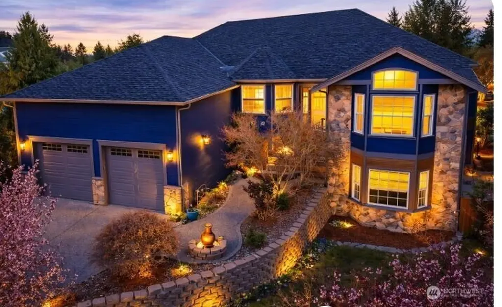 1140 Matterhorn Loop Camano Island WA 98282
