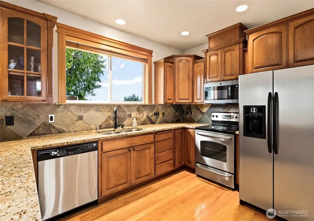 1140 Matterhorn Loop Camano Island WA 98282