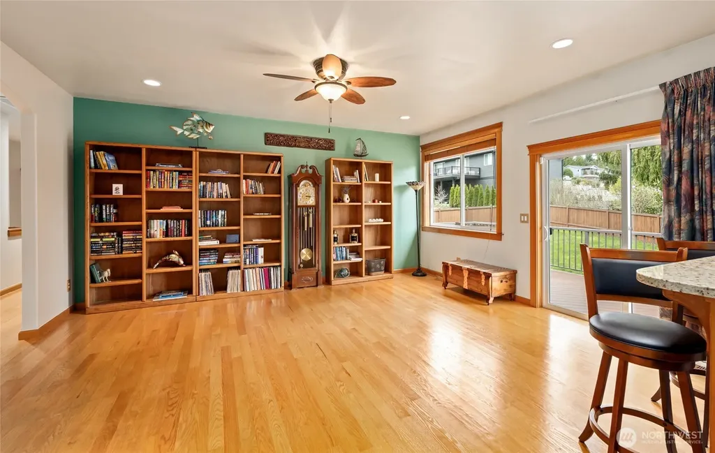 1140 Matterhorn Loop Camano Island WA 98282