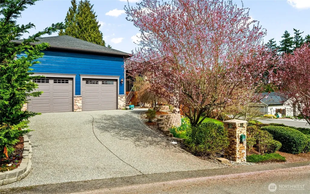 1140 Matterhorn Loop Camano Island WA 98282