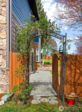1140 Matterhorn Loop Camano Island WA 98282
