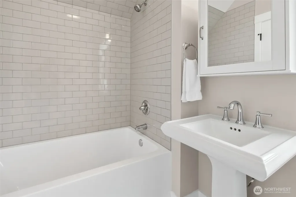 374 Compass Street Pacific Beach WA 98571