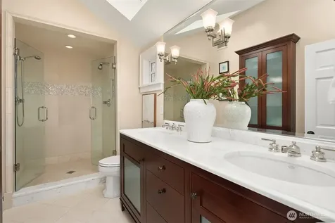 364 Highland Drive Seattle WA 98109