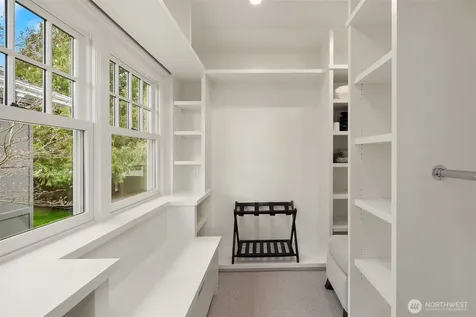 364 Highland Drive Seattle WA 98109