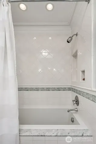 364 Highland Drive Seattle WA 98109
