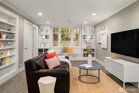 364 Highland Drive Seattle WA 98109
