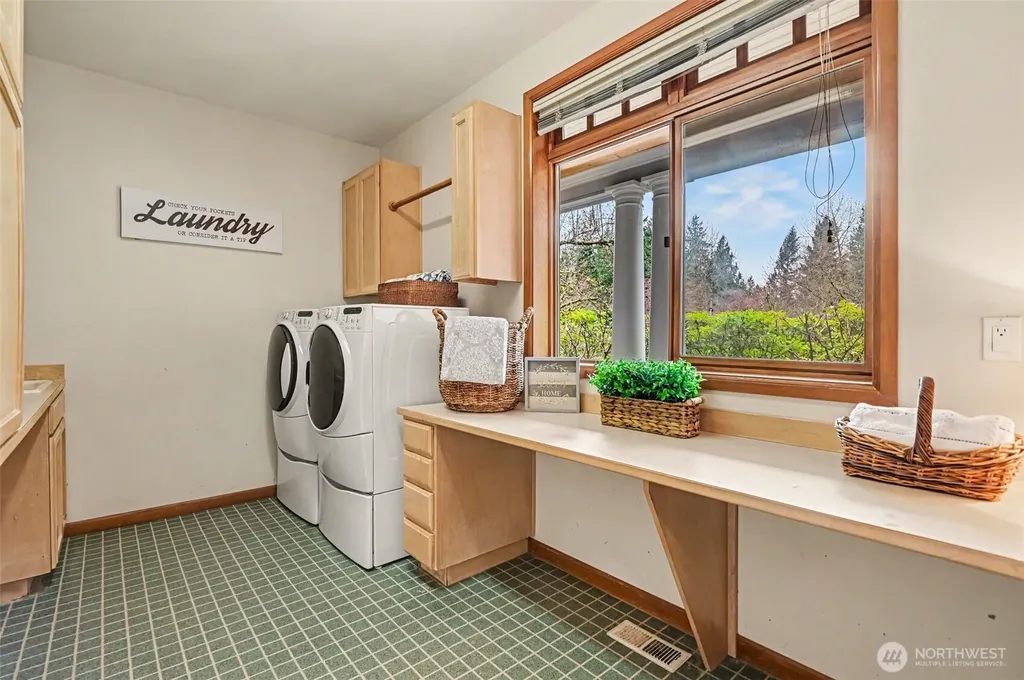 19510 223rd Avenue NE Woodinville WA 98077