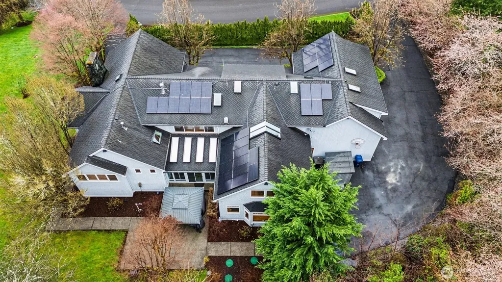 19510 223rd Avenue NE Woodinville WA 98077