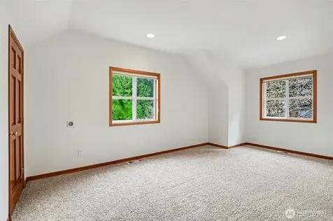 19510 223rd Avenue NE Woodinville WA 98077