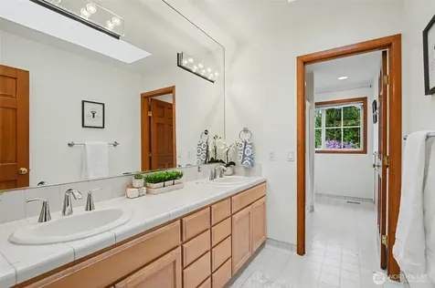 19510 223rd Avenue NE Woodinville WA 98077