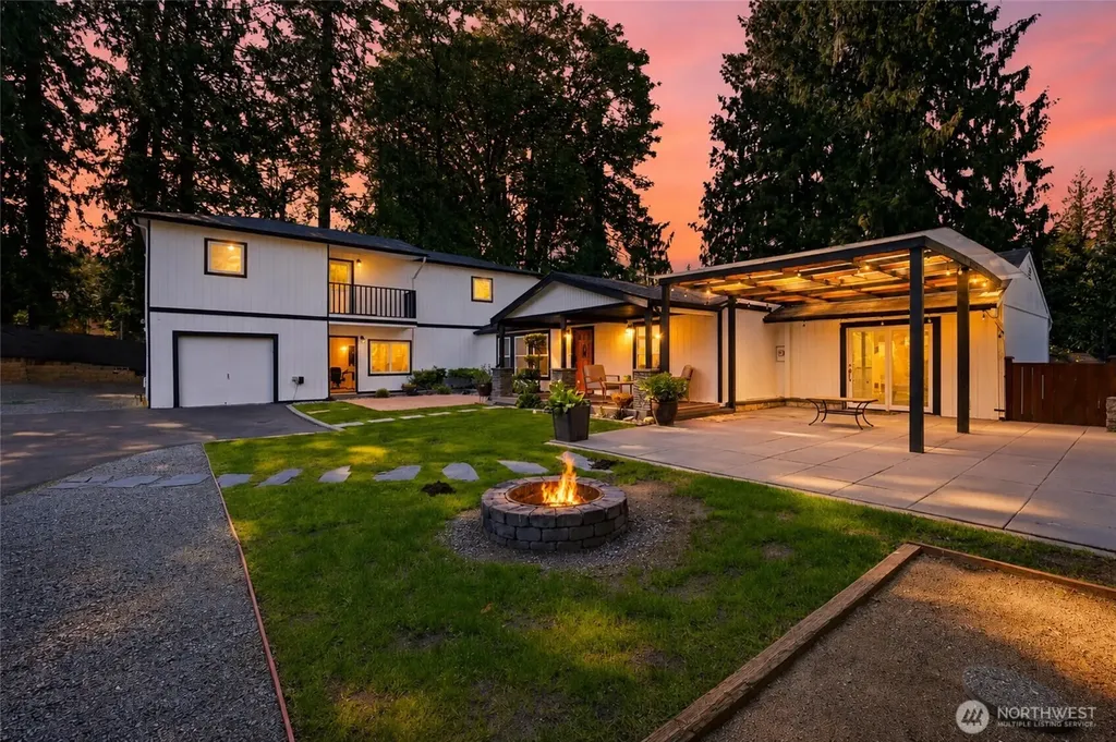 18824 SE 164th Street Renton WA 98058
