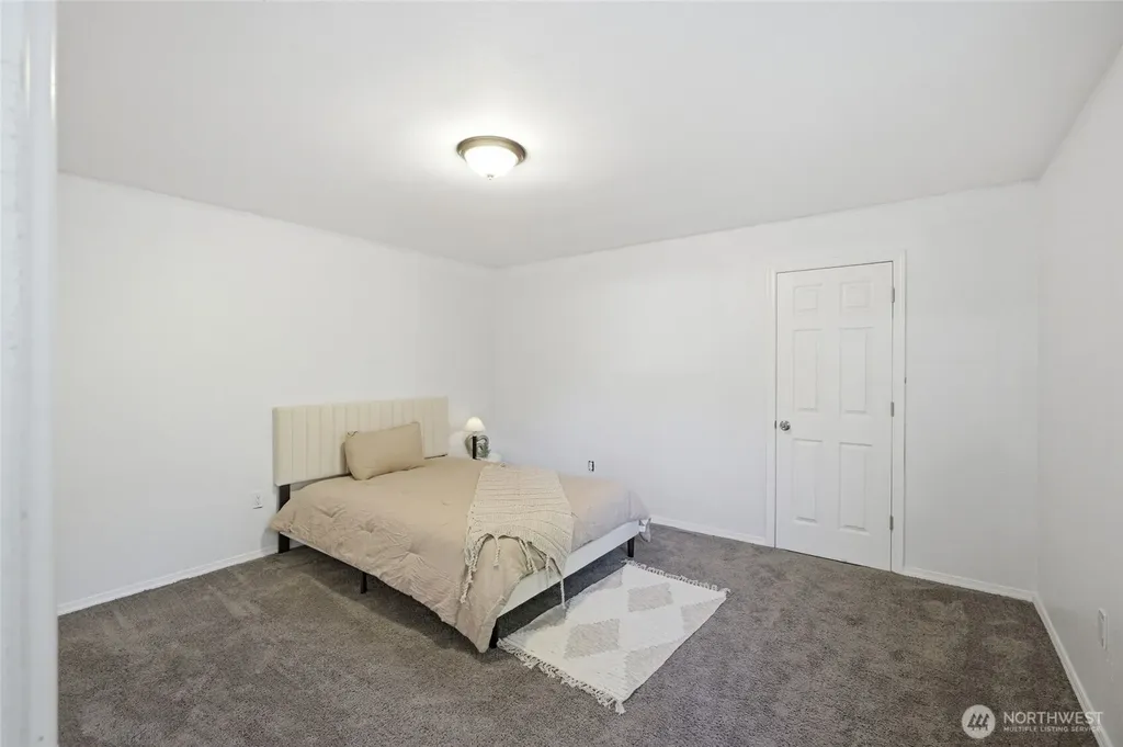 18824 SE 164th Street Renton WA 98058
