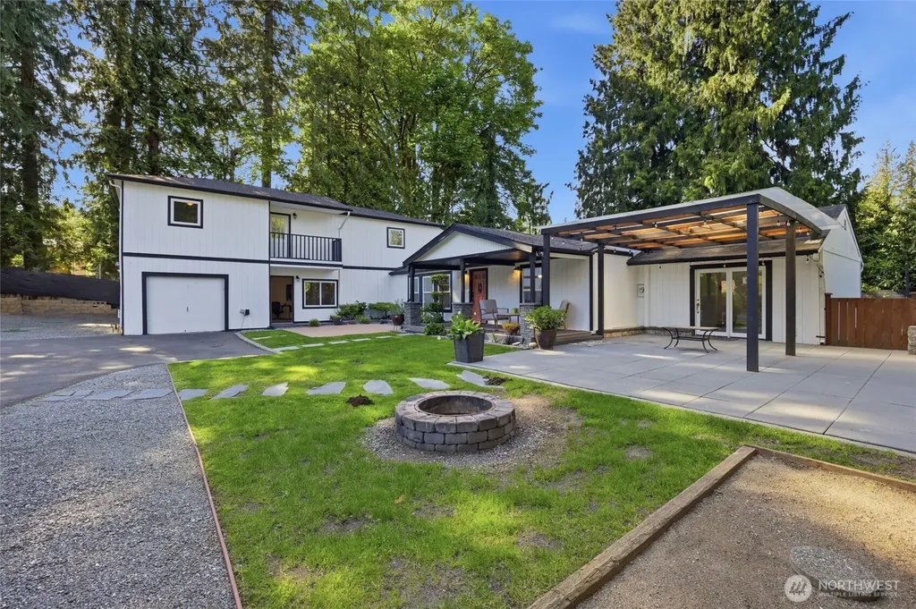 18824 SE 164th Street Renton WA 98058