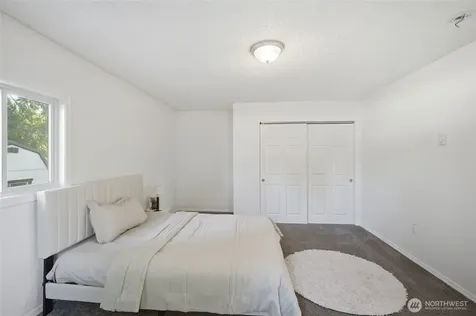 18824 SE 164th Street Renton WA 98058
