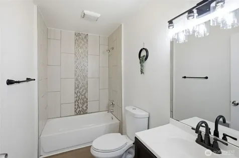 18824 SE 164th Street Renton WA 98058