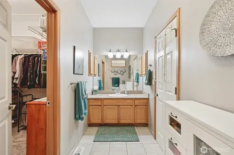 16989 Sockeye Drive Mount Vernon WA 98274