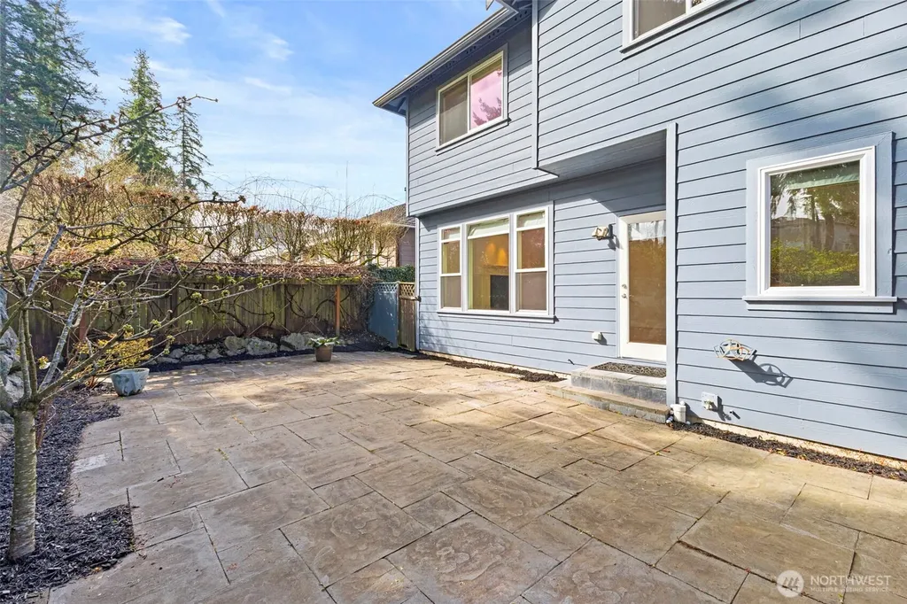 18433 Hawksview Drive Arlington WA 98223