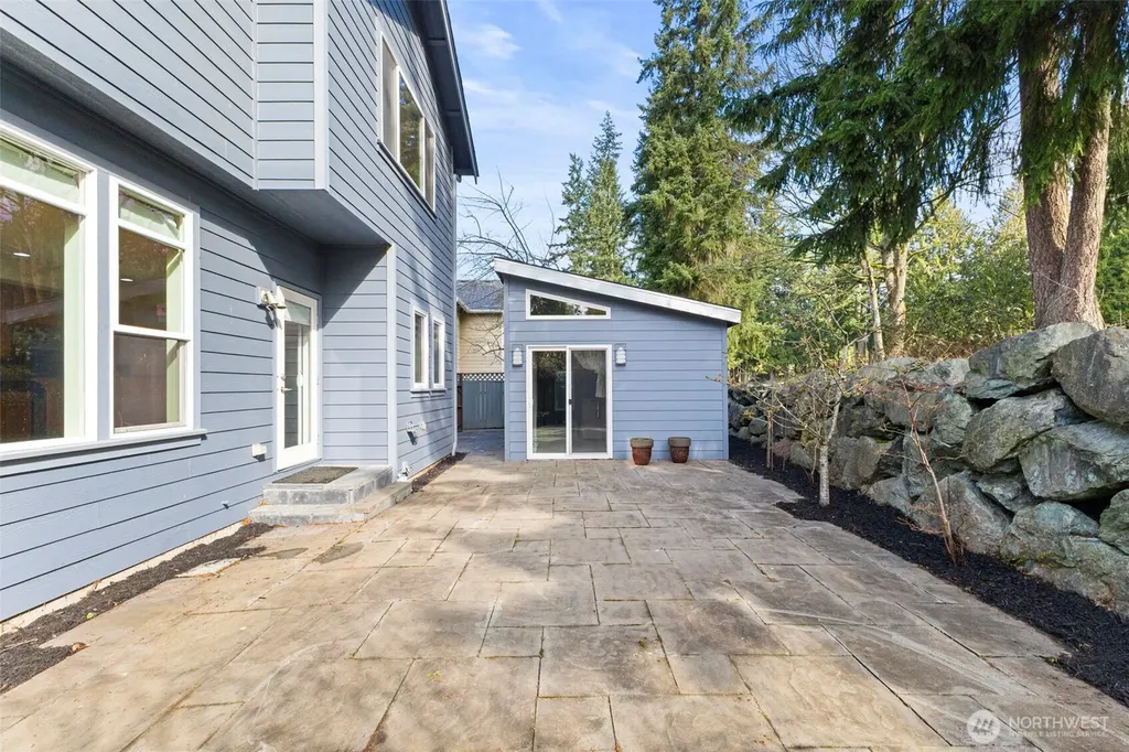 18433 Hawksview Drive Arlington WA 98223